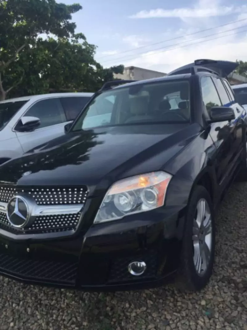 Mercedes-Benz GLK 350   - 2011