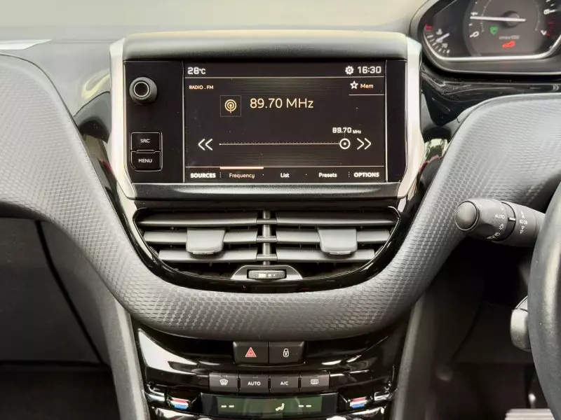 Peugeot 2008   - 2018