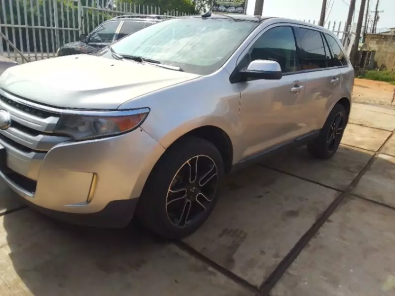 Ford Edge   - 2013