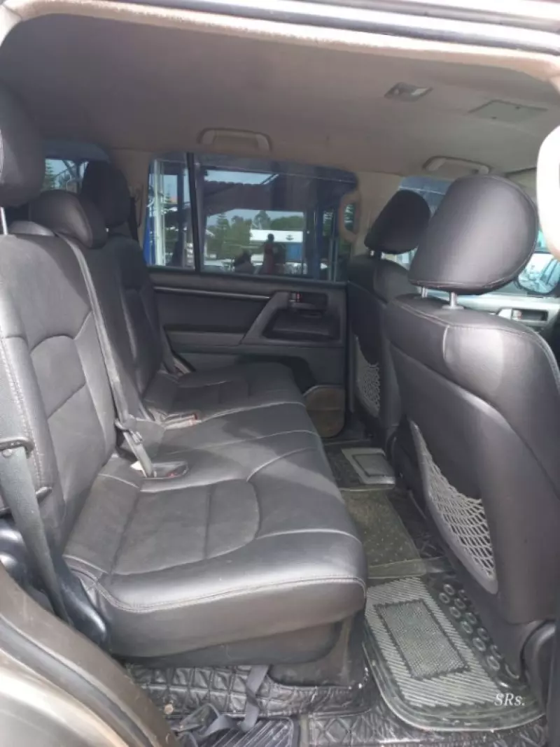 Toyota Landcruiser Vx V8    - 2012