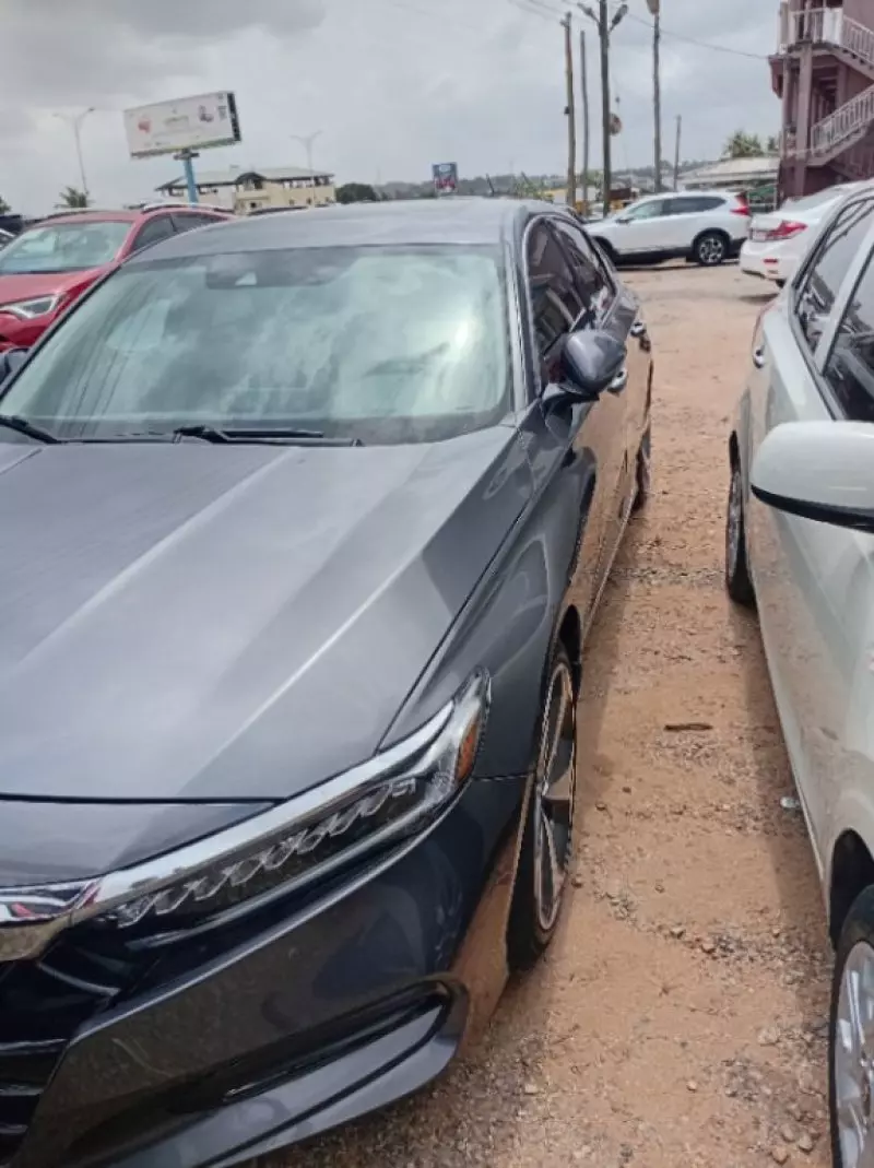 Honda Accord   - 2020