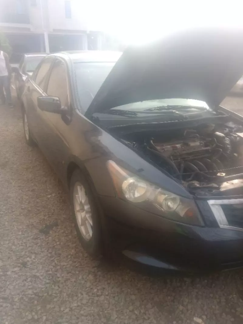 Honda Accord   - 2009