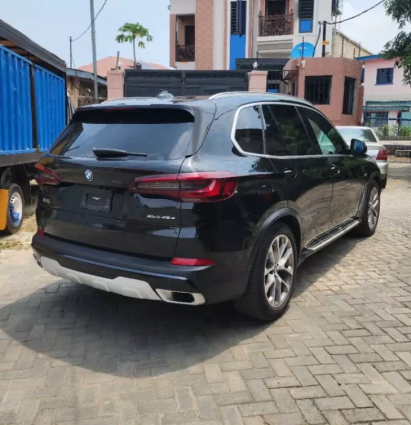 BMW X5   - 2023