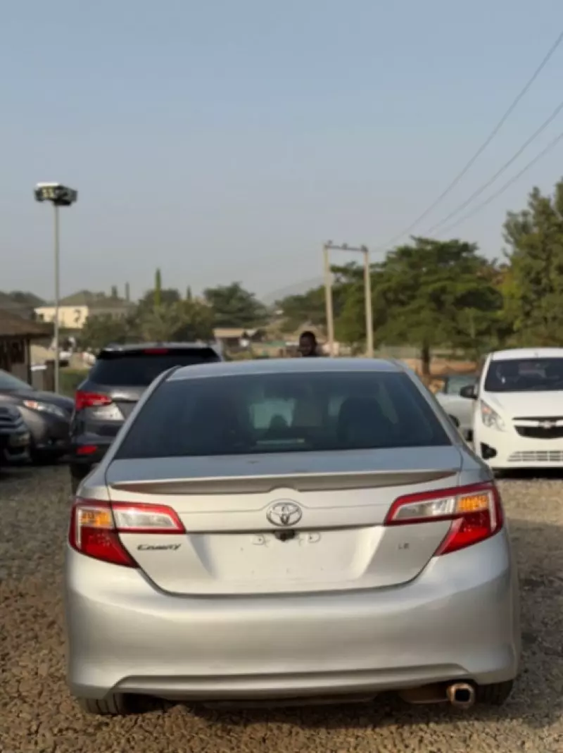 Toyota Camry   - 2013