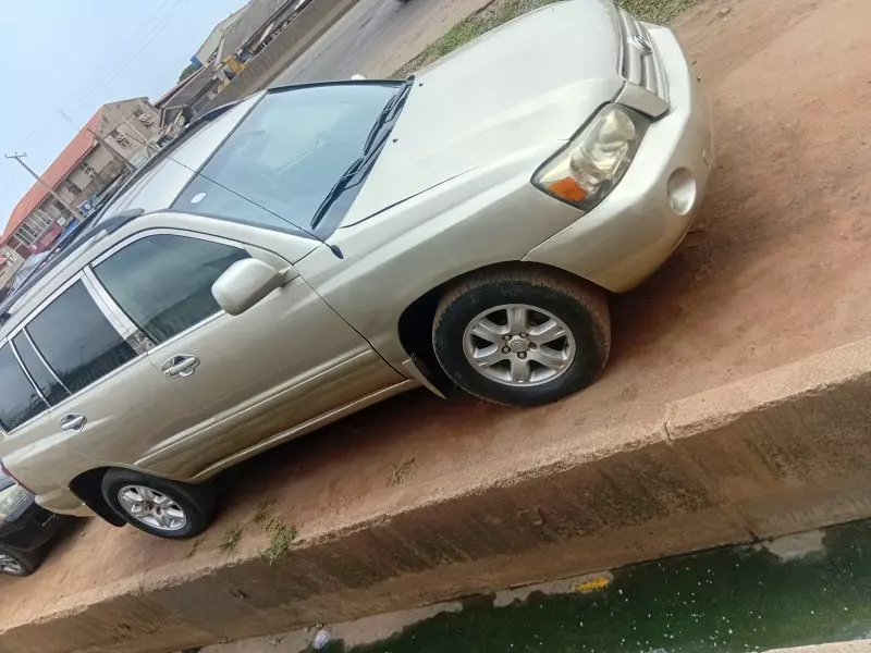 Toyota Highlander   - 2003