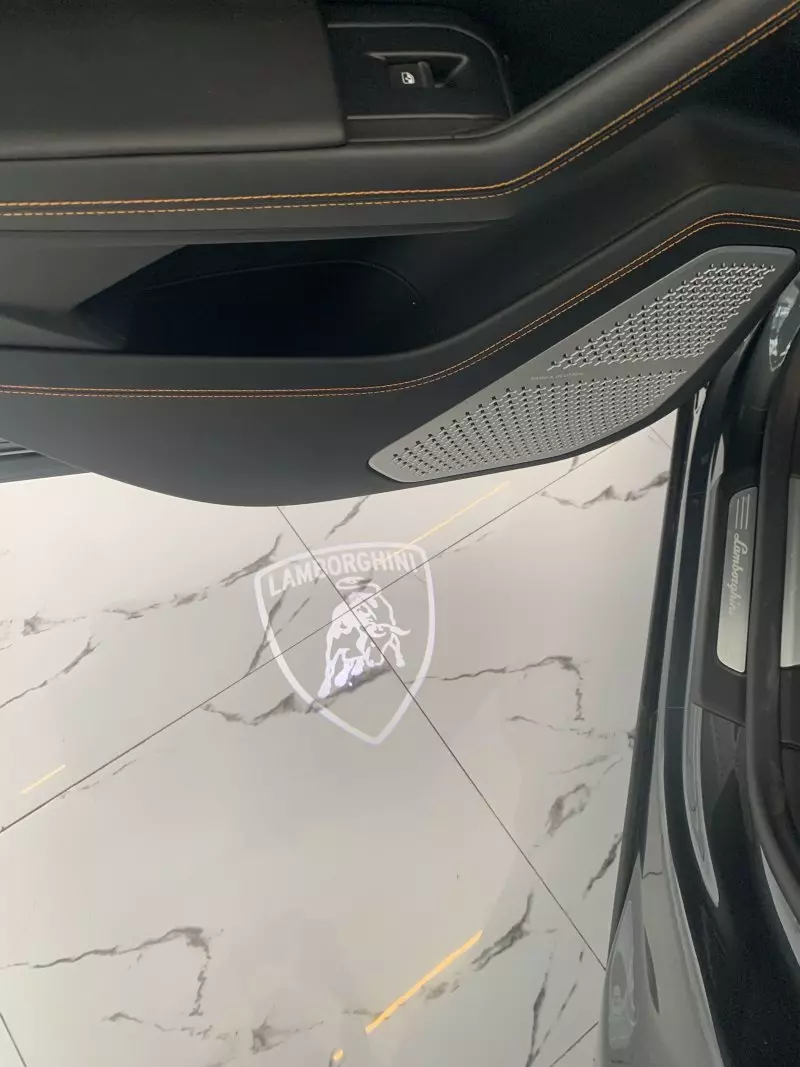 Lamborghini Urus   - 2019