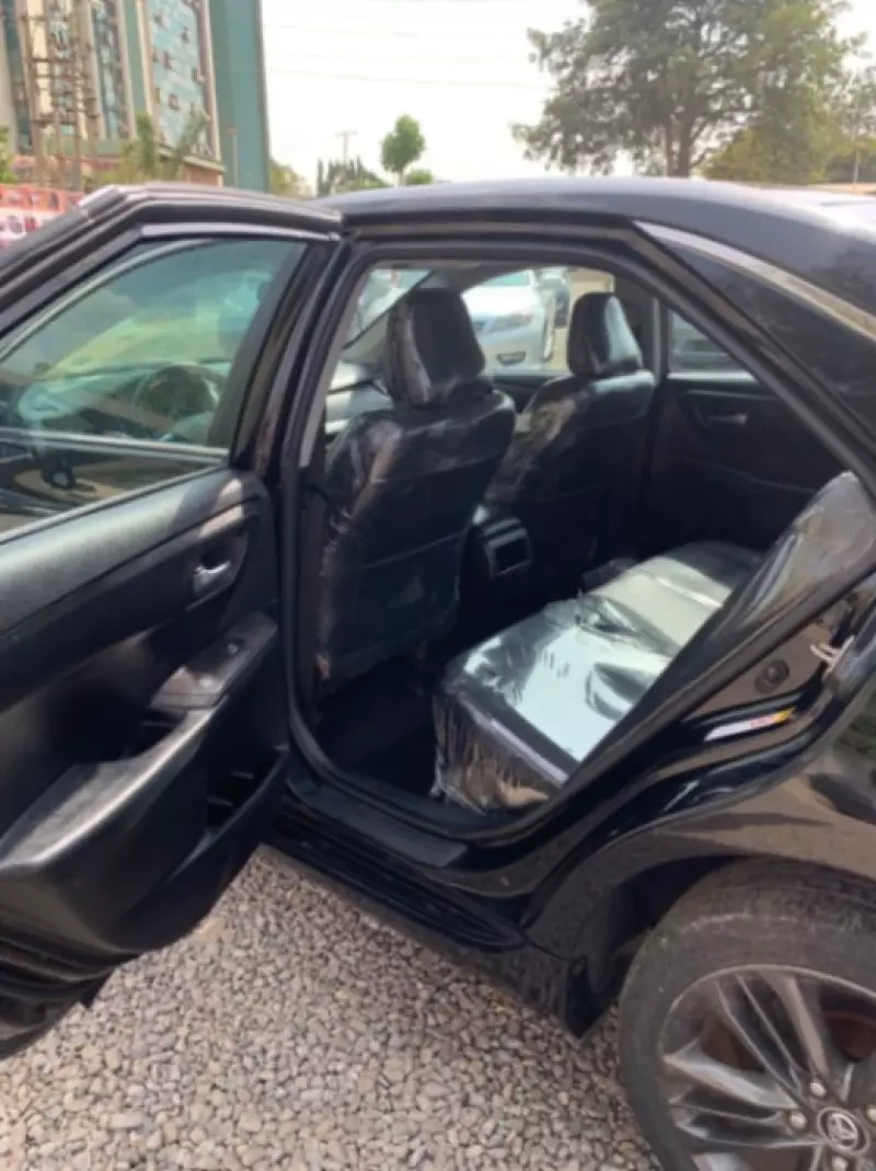 Toyota Camry   - 2017