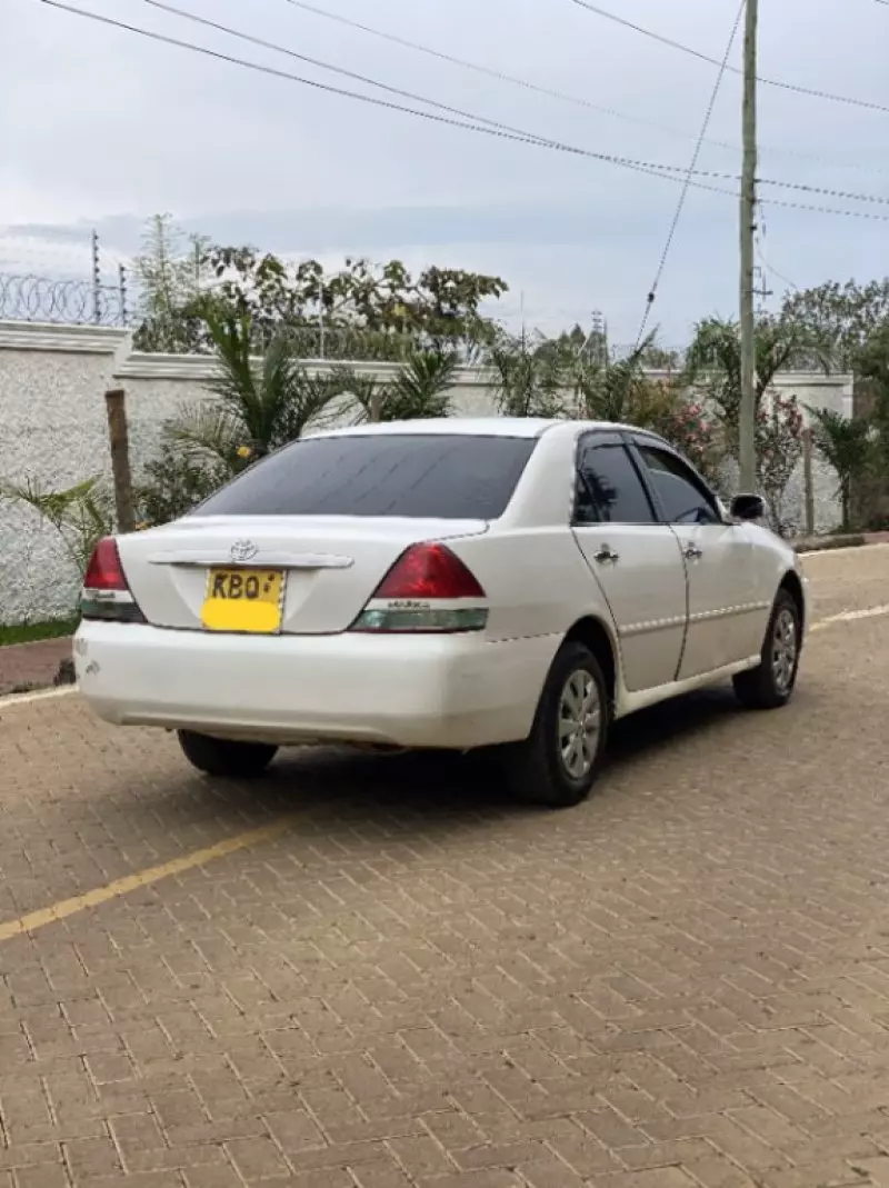 Toyota Mark II   - 2004