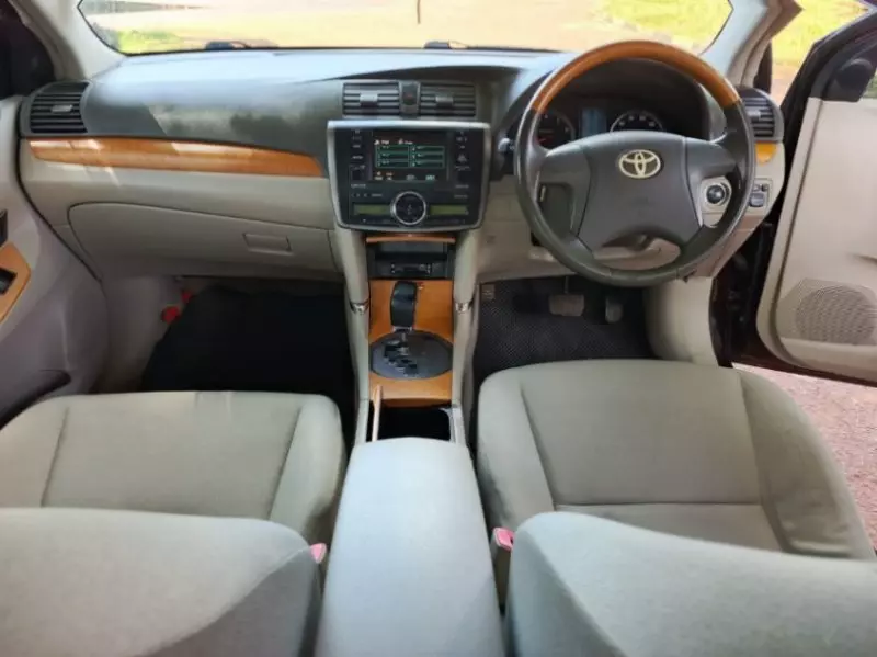 Toyota Premio    - 2008