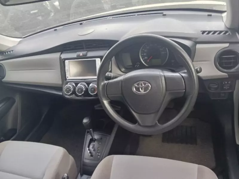 Toyota Axio    - 2015