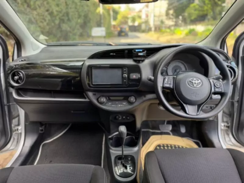 Toyota Vitz   - 2018