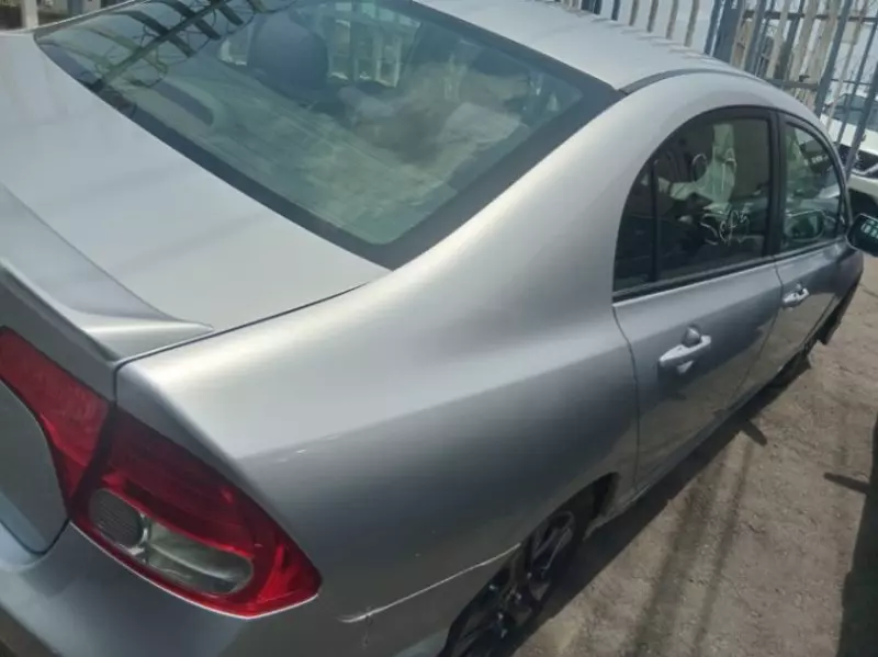 Honda Civic   - 2011