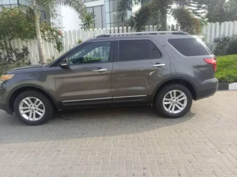 Ford Explorer   - 2014