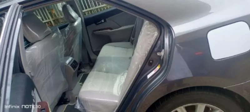 Toyota Camry   - 2012