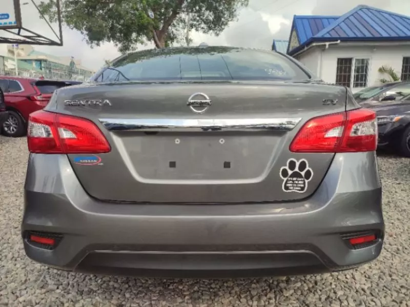 Nissan Sentra   - 2019