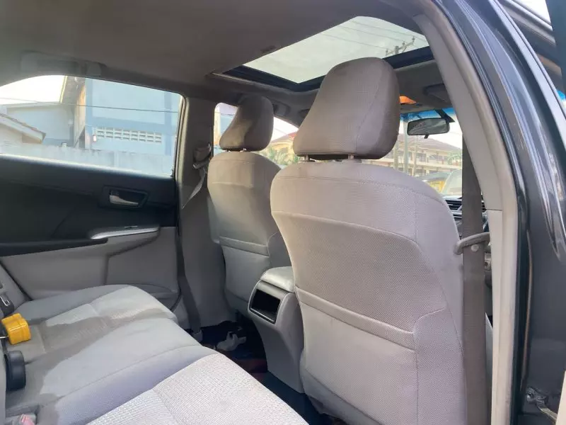 Toyota Camry   - 2012