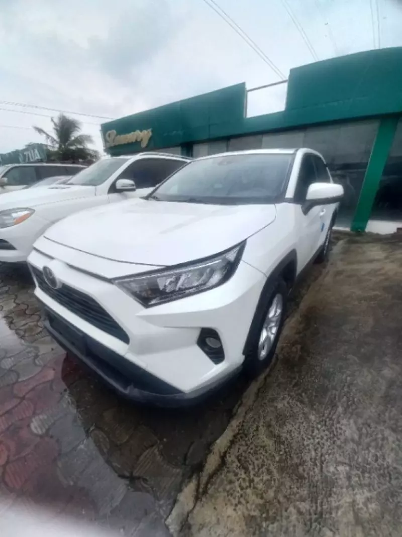 Toyota RAV4   - 2020