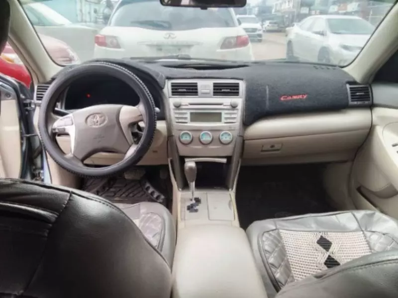 Toyota Camry   - 2008