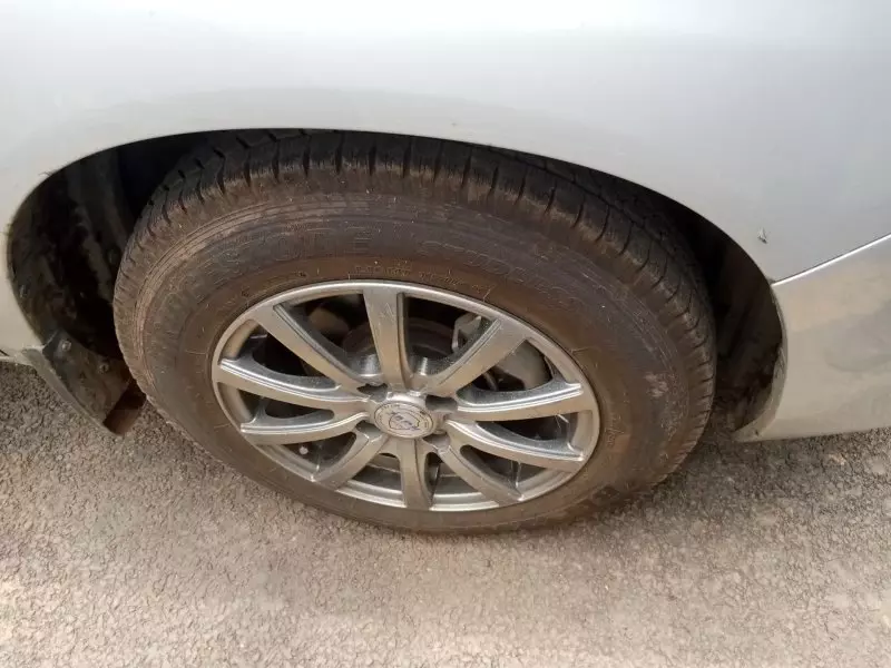 Toyota Succeed    - 2015