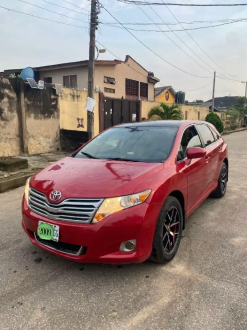 Toyota Venza   - 2011