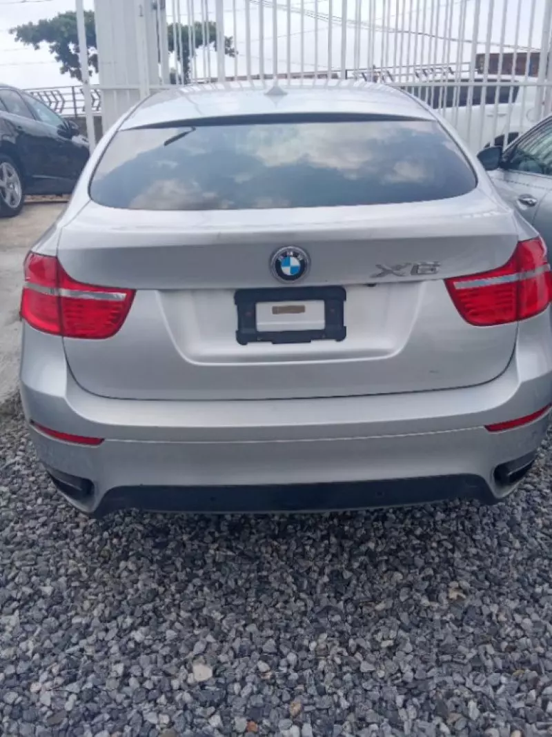 BMW X6   - 2012