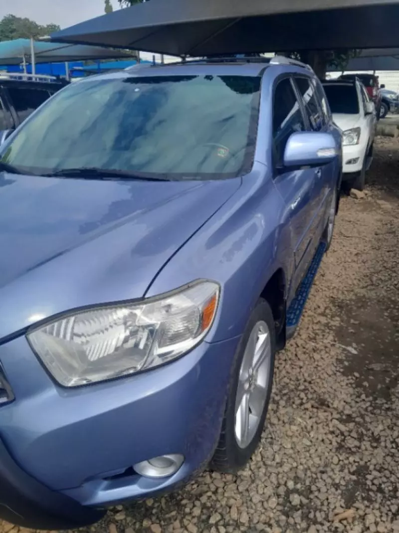 Toyota Highlander   - 2009