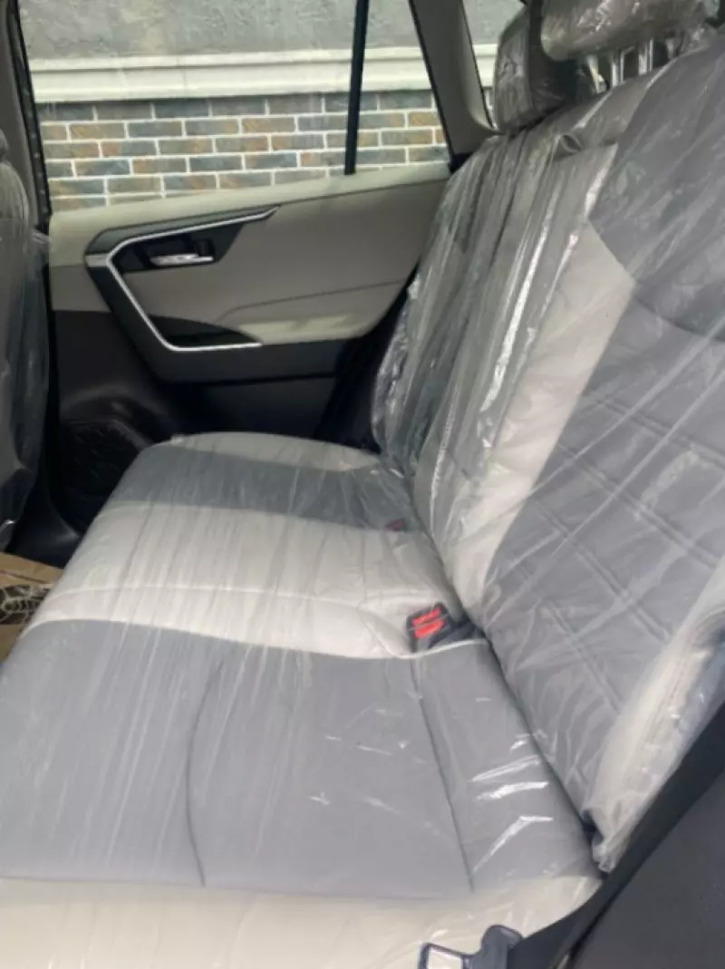 Toyota RAV 4   - 2021