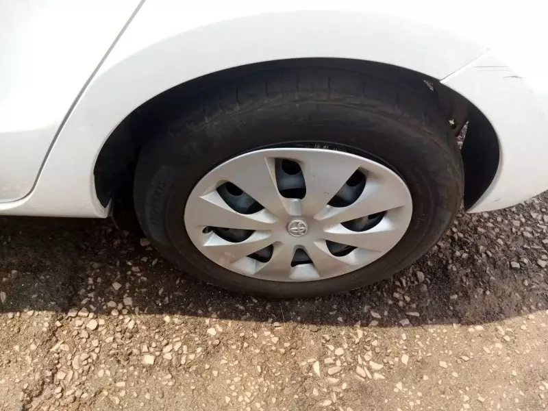 Toyota Aqua Hybrid   - 2012