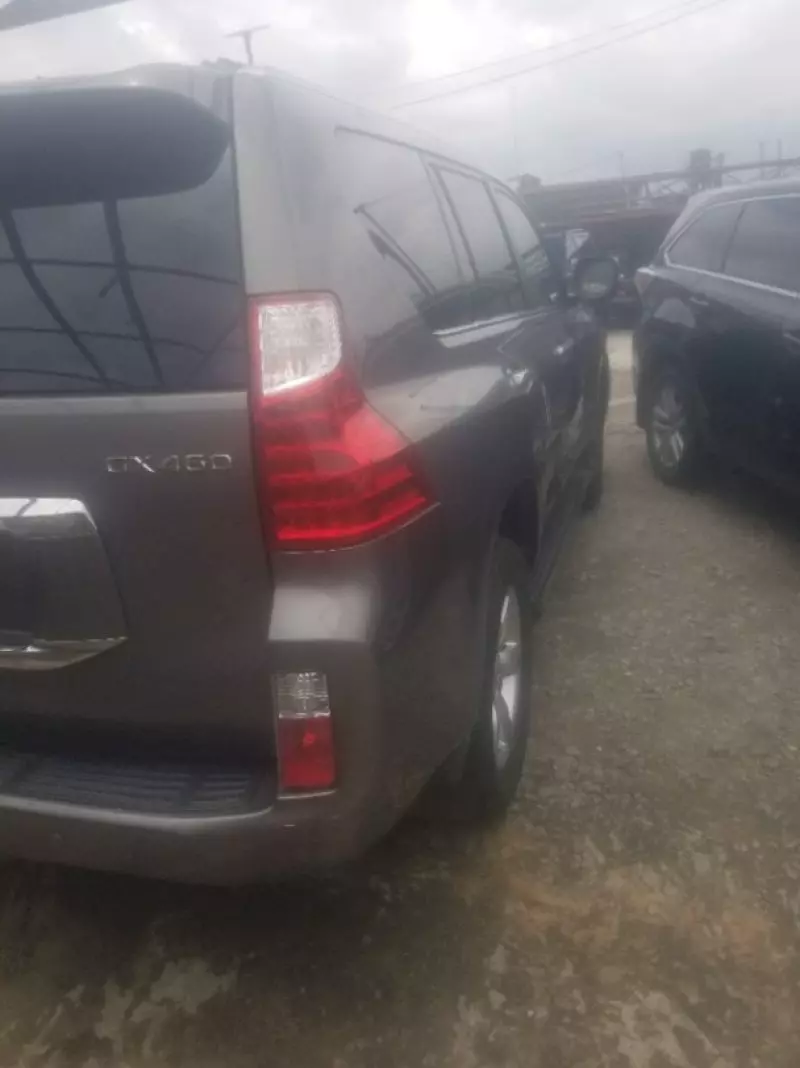 Lexus GX 460   - 2010