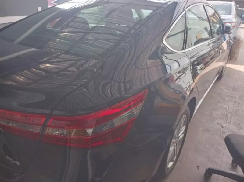 Toyota Avalon   - 2015