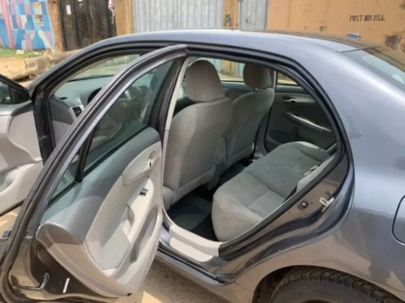 Toyota Corolla   - 2010