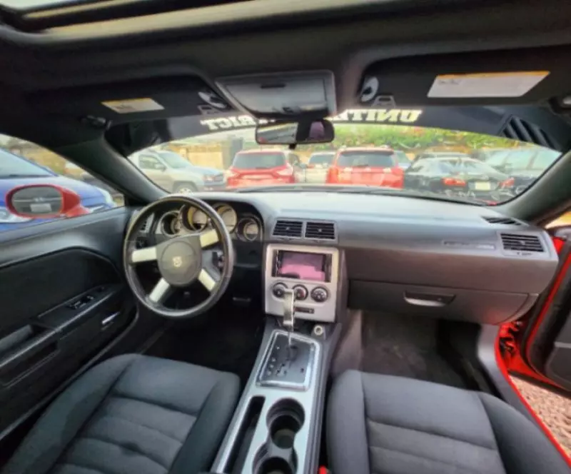 Dodge Challenger   - 2010