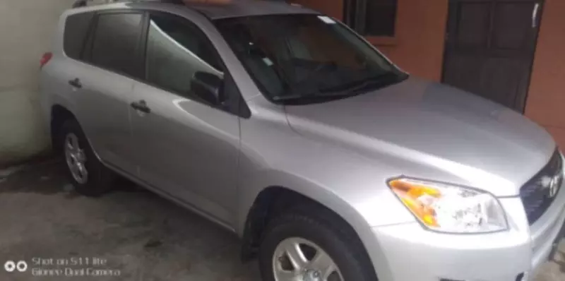 Toyota RAV 4   - 2013