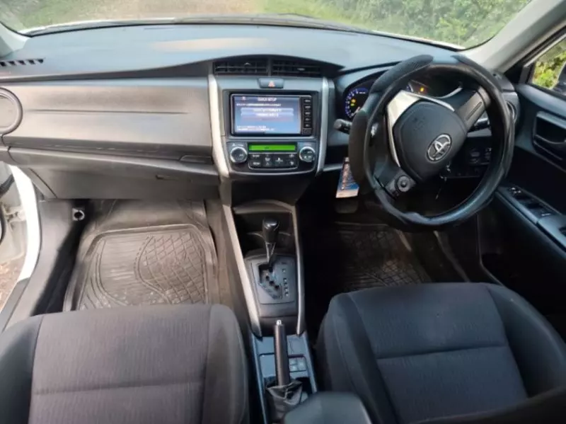 Toyota Fielder hybrid    - 2017