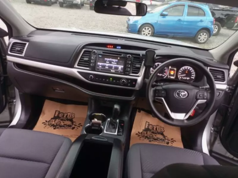 Toyota kluger   - 2017