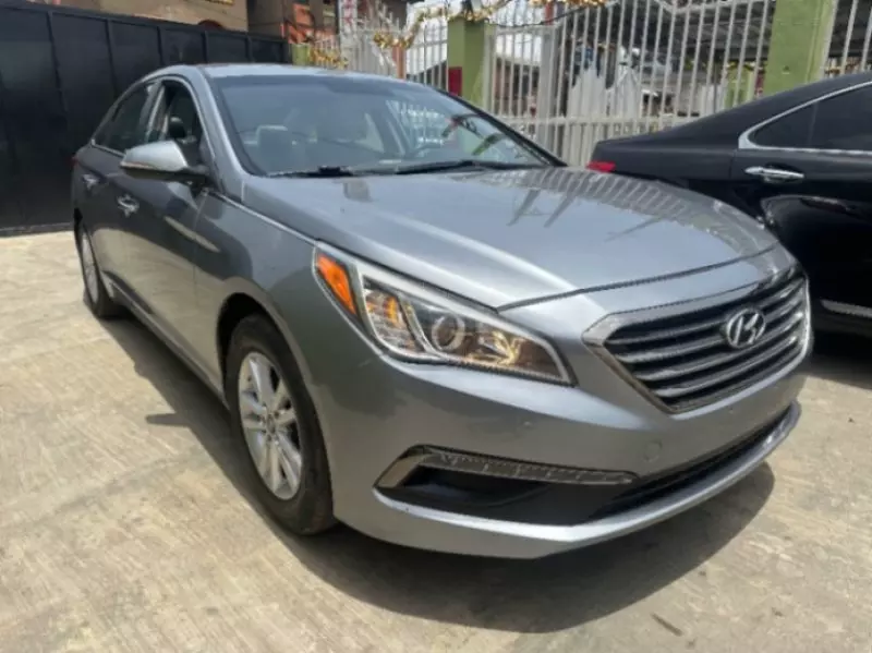 Hyundai Sonata   - 2015