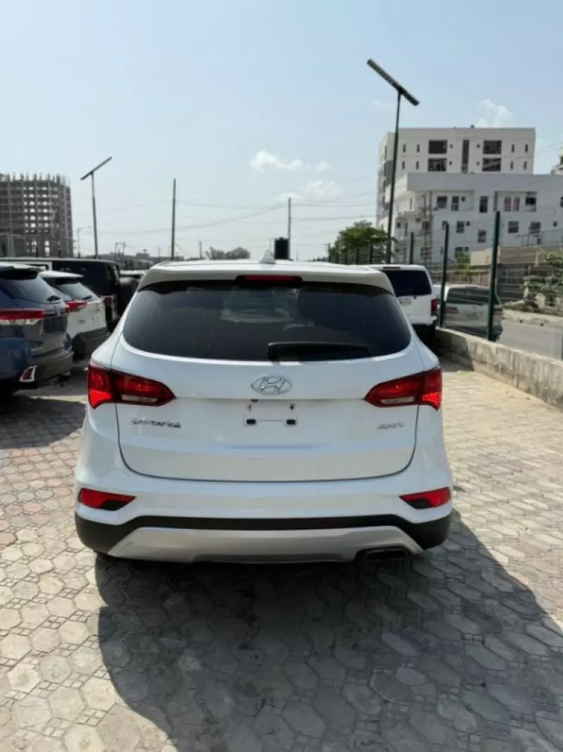 Hyundai Santa Fe Sport   - 2017