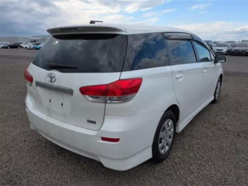 Toyota Wish   - 2011
