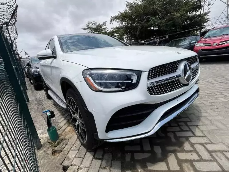 Mercedes-Benz GLC 300   - 2020