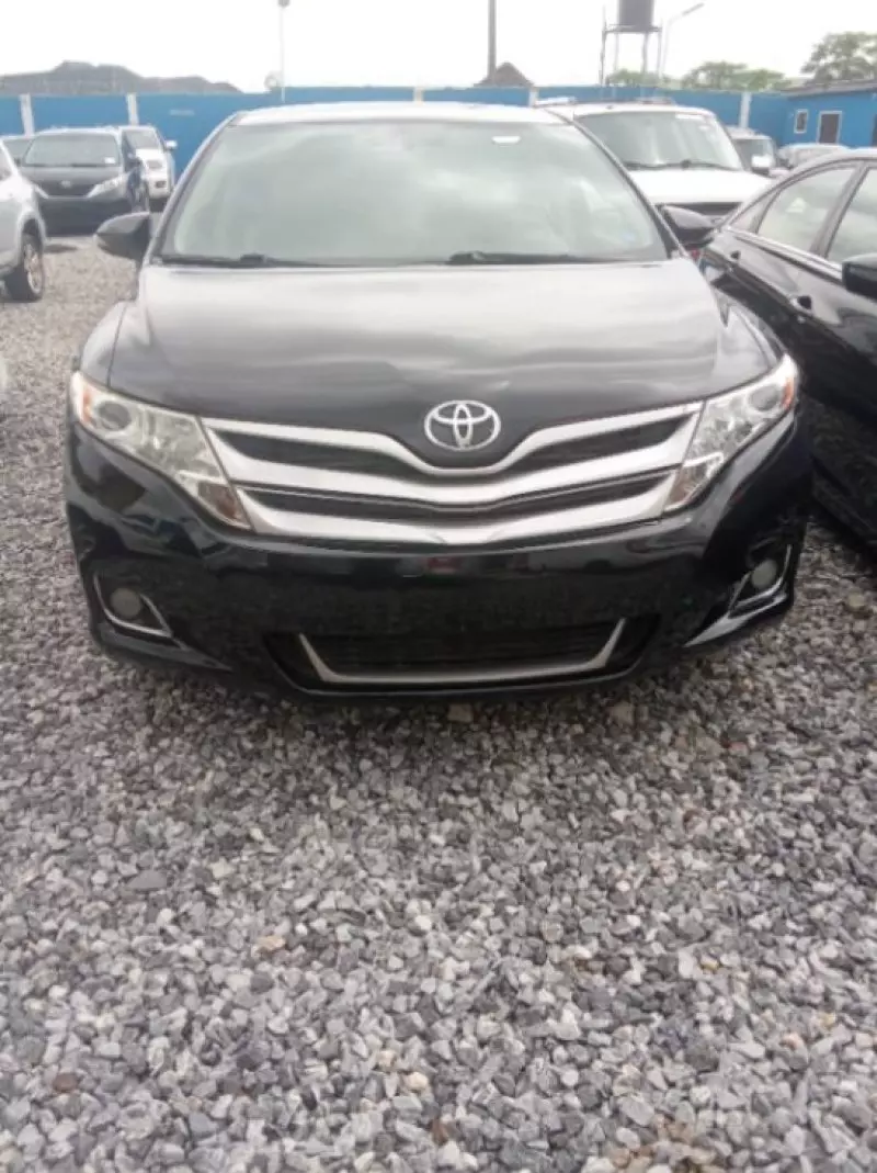 Toyota Venza   - 2014