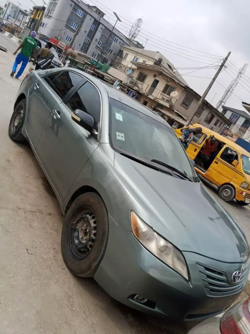 Toyota camry   - 2007