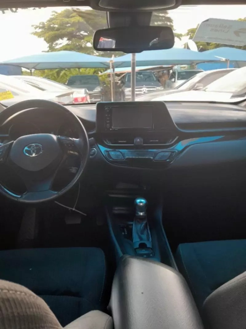 Toyota C-HR   - 2018