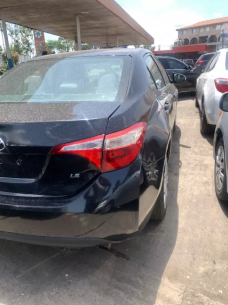 Toyota Corolla   - 2015