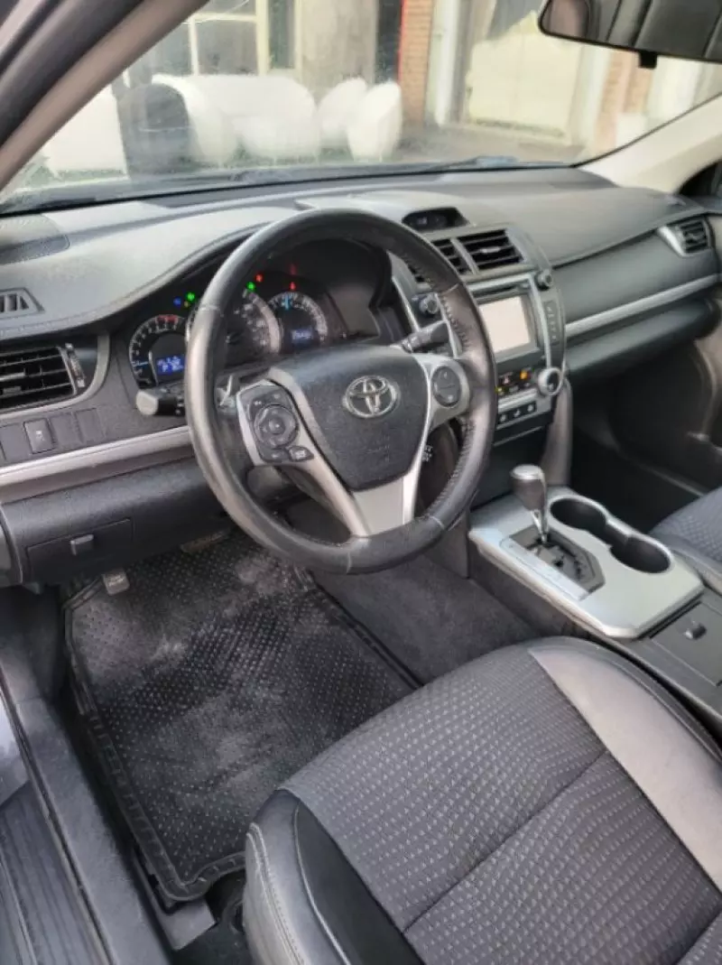 Toyota Camry   - 2013