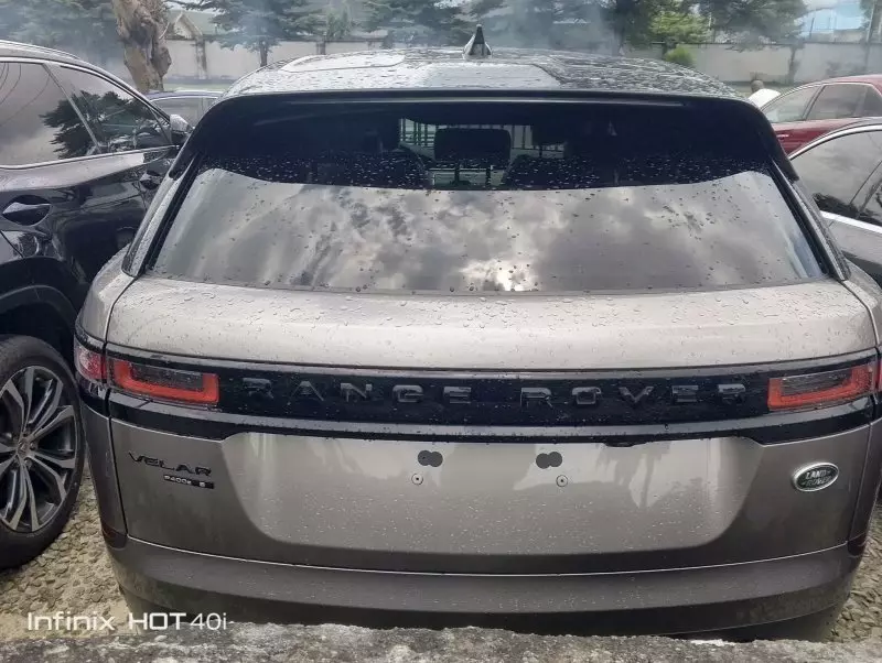 Land Rover Range Rover Velar   - 2021