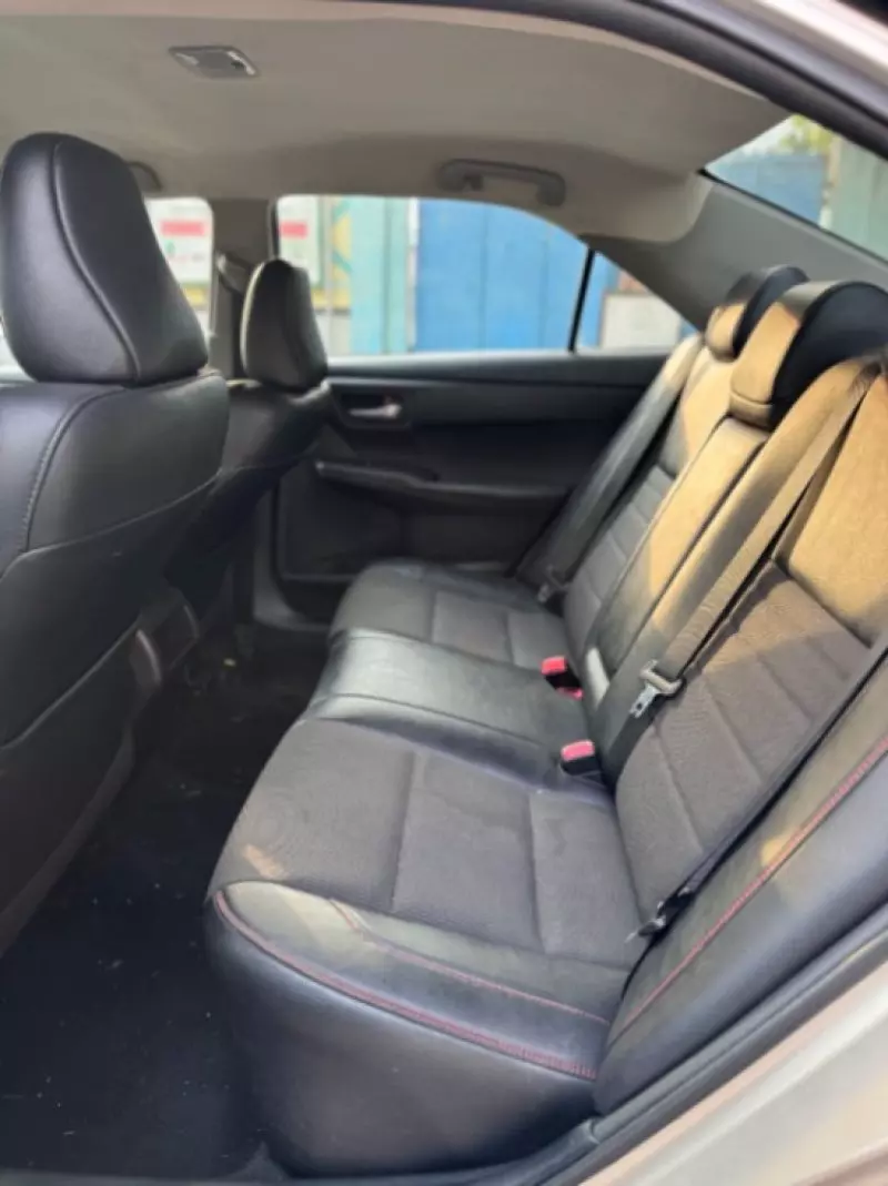 Toyota Camry   - 2016