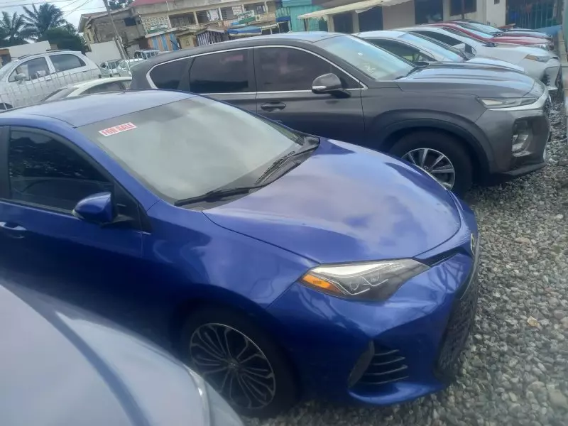 Toyota Corolla   - 2016