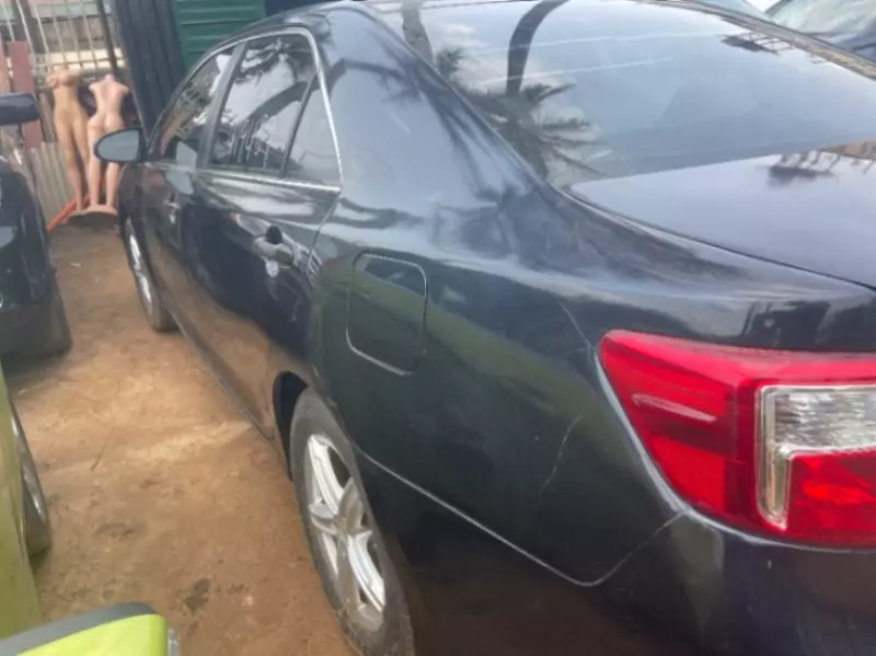 Toyota Camry   - 2014