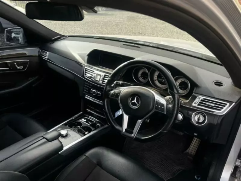 Mercedes-Benz E250 - 2013