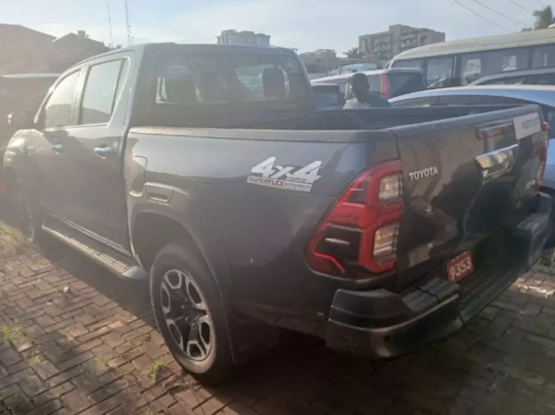 Toyota Hilux